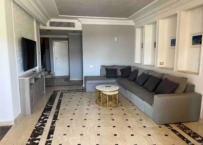 Spacious With Private Pool Nabq